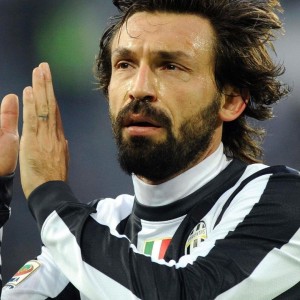 开云体育中国官方网站-西甲激烈争夺：天王之战点燃全场激情，西甲榜首大战